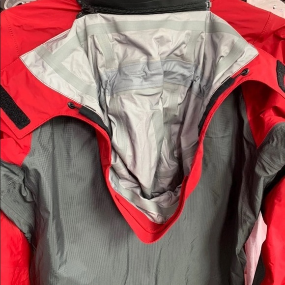 NWOT COLUMBIA TITANIUM JACKET MENS SIZE SMALL. PERFECT FOR FALL WEATHER - Picture 4 of 7